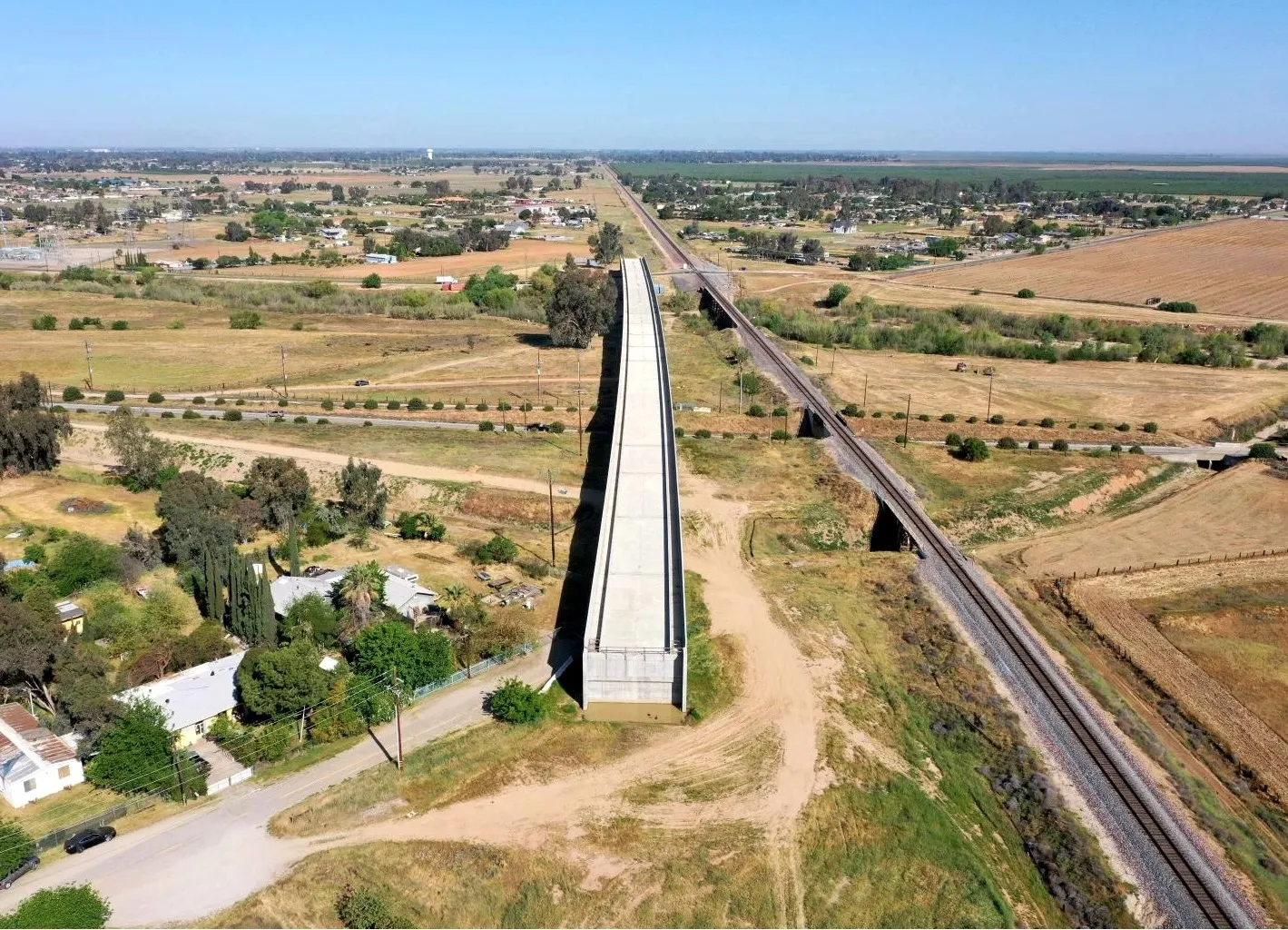 California’s $11 Billion Rail Bridge That Doesn’t Go Anywhere ...