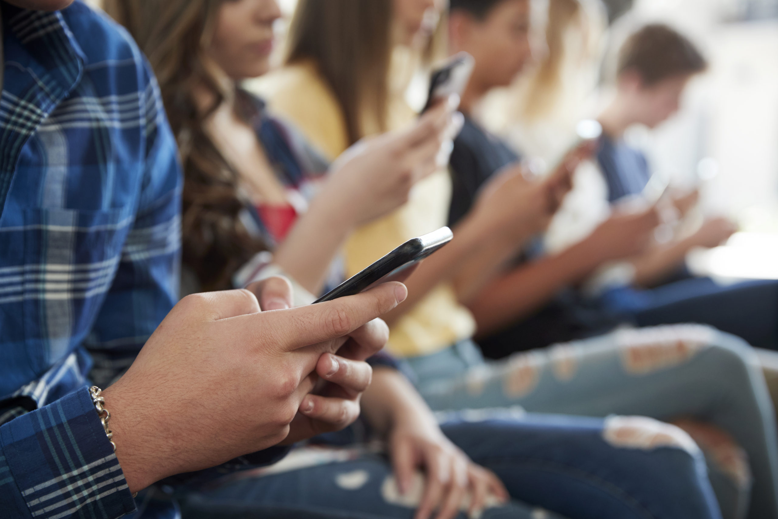 Neuroscientist Explains Smart Phones Will Shrink Your Brain